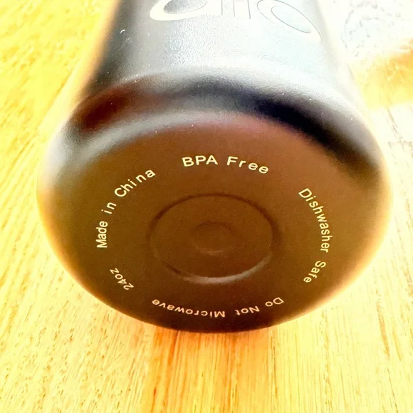 Alo Matte Black Stainless Water Bottle - Brand New Authentic - Picture 3 of 4